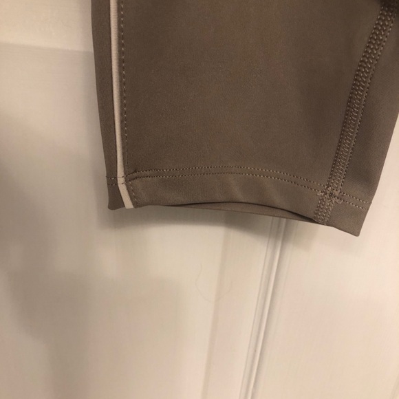 NWT…Avia Sport Piped Leggings - XXL - Picture 5 of 12